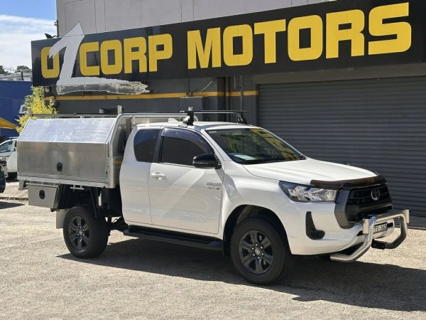 2023 Toyota Hilux GUN136R SR Extra Cab 4x2 Hi-Rider White 6 Speed Sports Automatic Utility image