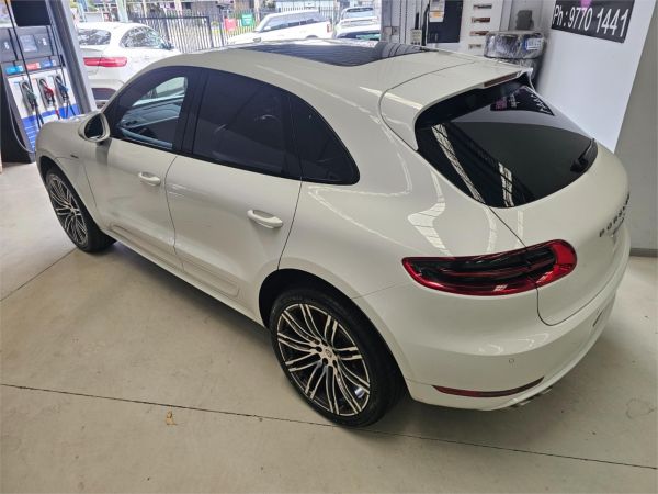 2015 Porsche Macan Wagon 95B MY16 S Diesel image