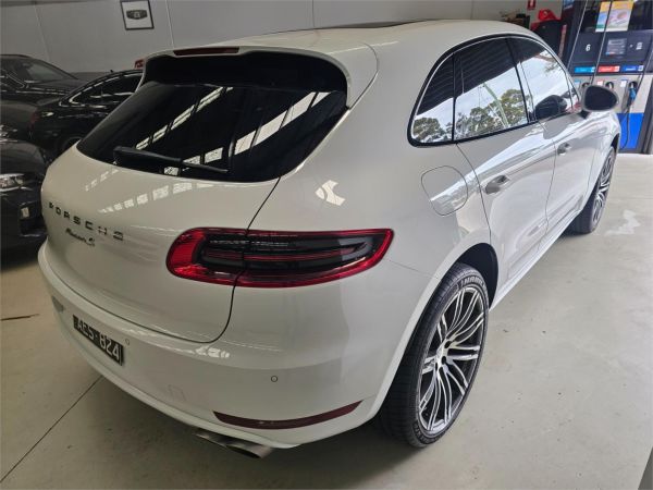 2015 Porsche Macan Wagon 95B MY16 S Diesel image