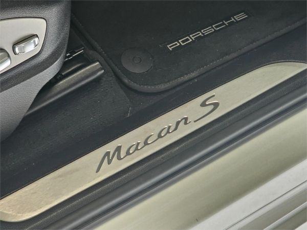 2015 Porsche Macan Wagon 95B MY16 S Diesel image