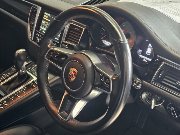 2015 Porsche Macan Wagon 95B MY16 S Diesel image