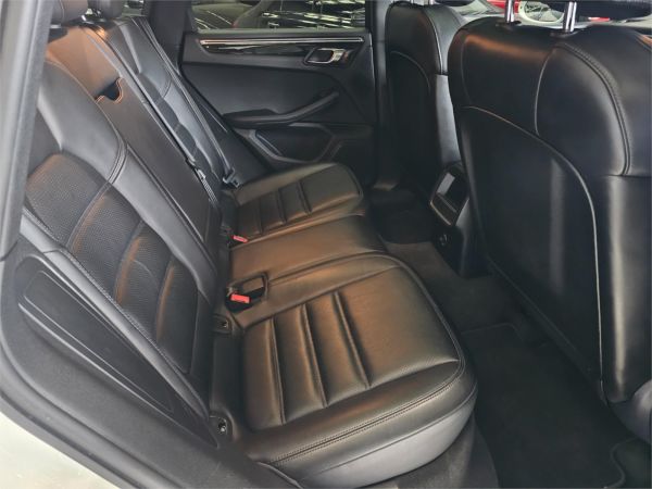 2015 Porsche Macan Wagon 95B MY16 S Diesel image
