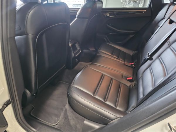 2015 Porsche Macan Wagon 95B MY16 S Diesel image