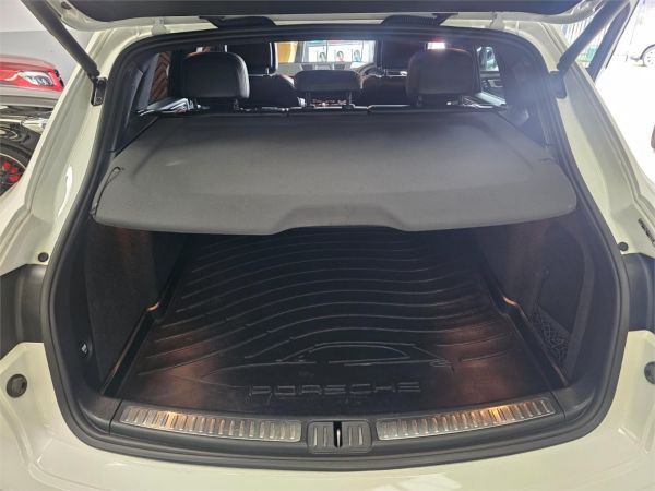 2015 Porsche Macan Wagon 95B MY16 S Diesel image