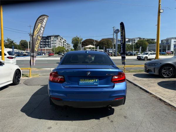 2015 BMW 2 2D COUPE F22 MY15 M235i image