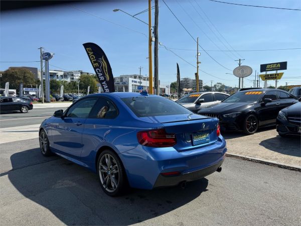 2015 BMW 2 2D COUPE F22 MY15 M235i image