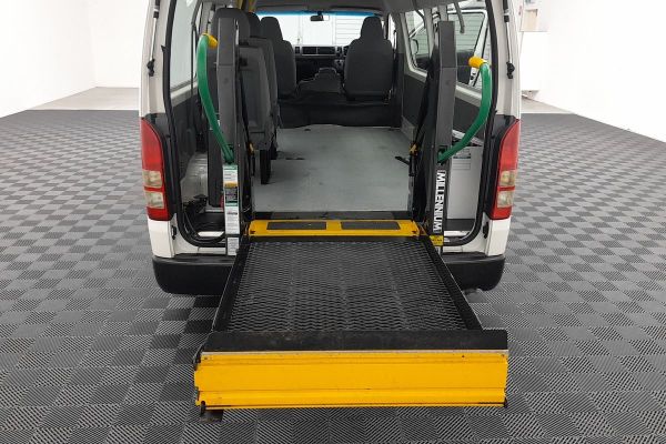 2009 Toyota Hiace Commuter KDH223R ELWB High Roof image