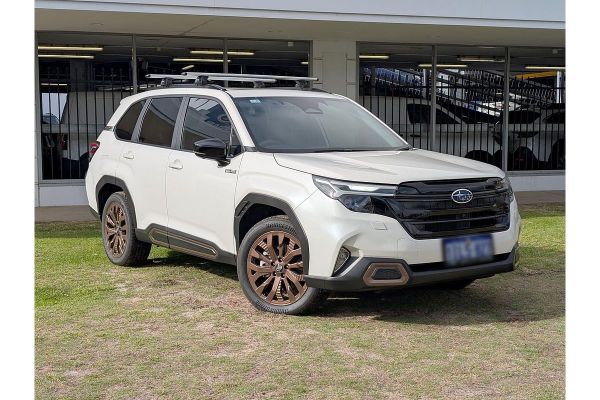 2025 Subaru Forester Hybrid Sport S6 image