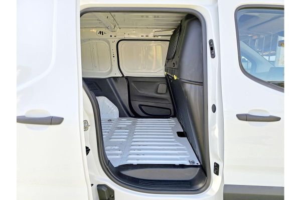 2023 Peugeot Partner Pro image