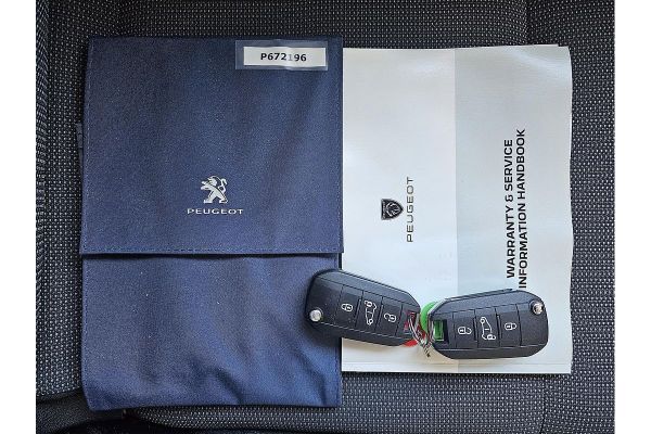 2023 Peugeot Partner Pro image