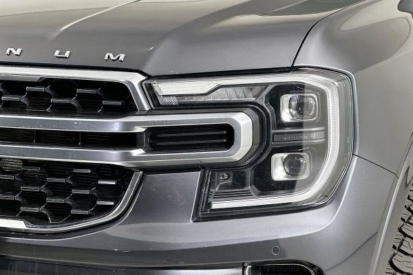 2024 Ford Everest Platinum image