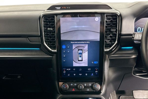 2024 Ford Everest Platinum image