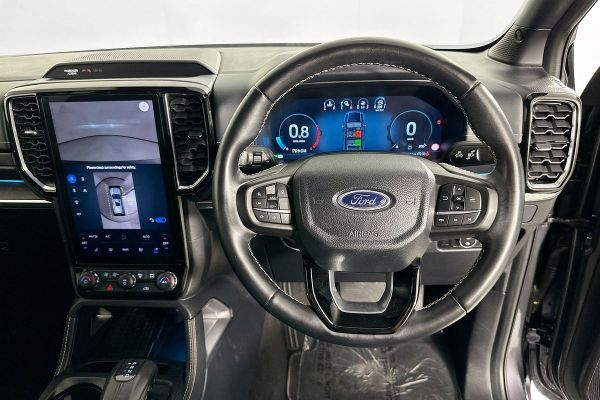 2024 Ford Everest Platinum image