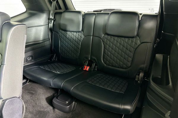 2024 Ford Everest Platinum image