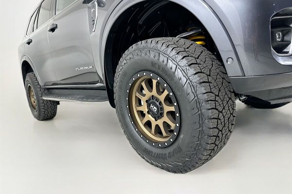 2024 Ford Everest Platinum image