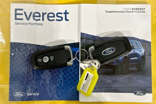 2024 Ford Everest Platinum image