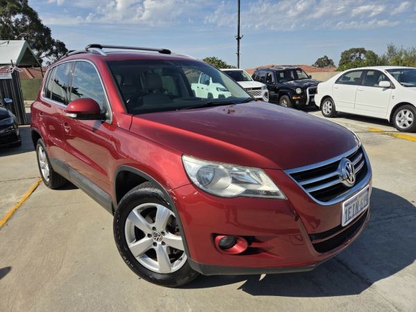 2010 Volkswagen Tiguan 5N MY10 147TSI 4MOTION Red 6 Speed Sports Automatic Wagon image
