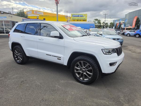 2016 Jeep Grand Cherokee 75th Anniversary Auto 4x4 MY16 image