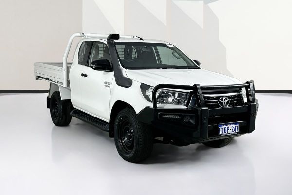2018 Toyota HILUX SR (4x4) GUN126R MY19 4X4 image