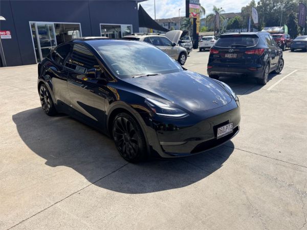 2023 Tesla Model Y Wagon MY23 Performance image