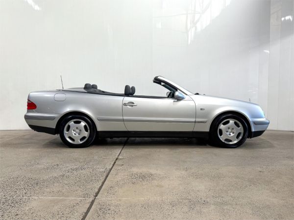 1999 MERCEDES-BENZ CLK320 2D CABRIOLET ELEGANCE image