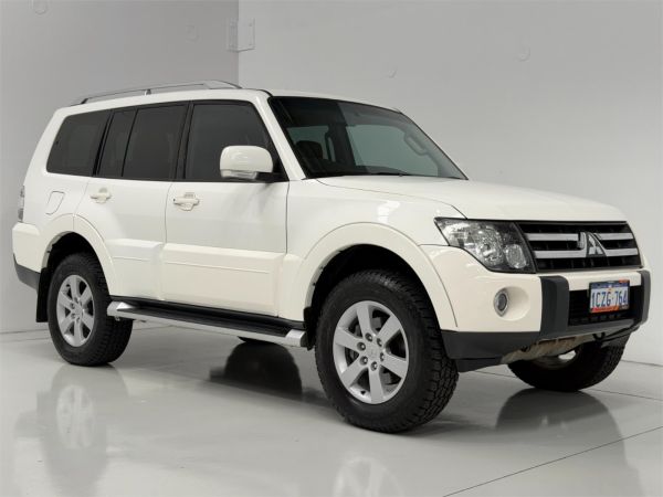 2008 MITSUBISHI PAJERO 4D WAGON NS VR-X LWB (4x4) image