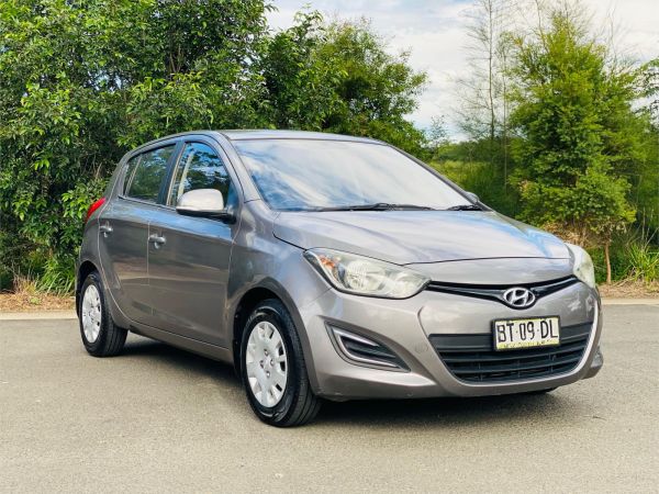 2012 HYUNDAI i20 5D HATCHBACK PB MY12.5 ACTIVE image