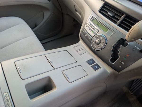 2011 TOYOTA ESTIMA Hybrid 8 Seats image