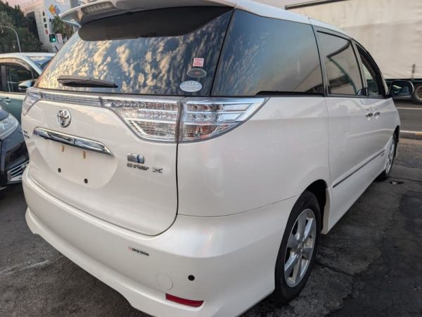 2011 TOYOTA ESTIMA Hybrid 8 Seats image