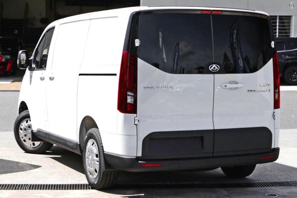 2025 LDV Deliver 7 image