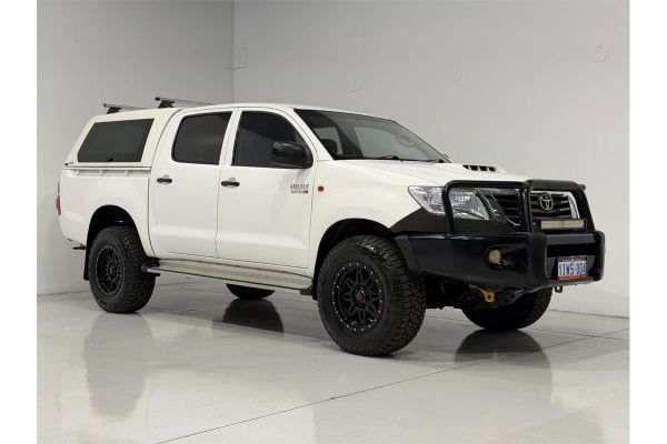 2013 Toyota Hilux SR KUN26R 4X4 image