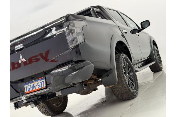 2017 Mitsubishi Triton GLS MQ 4X4 image
