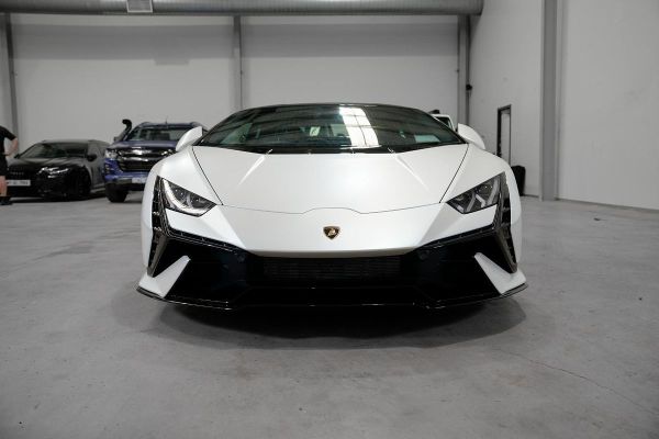 2024 Lamborghini Huracan 724 STO image