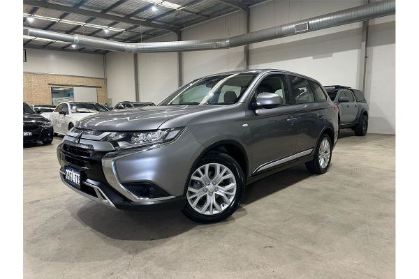 2020 Mitsubishi Outlander ES ZL image