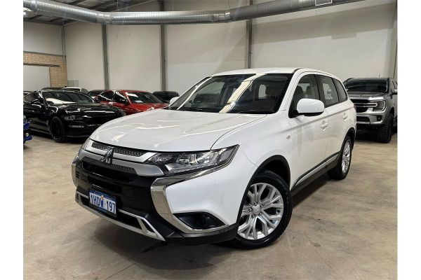 2020 Mitsubishi Outlander ES ZL image