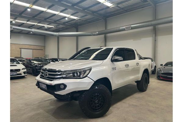 2016 Toyota Hilux SR5 GUN126R 4X4 image