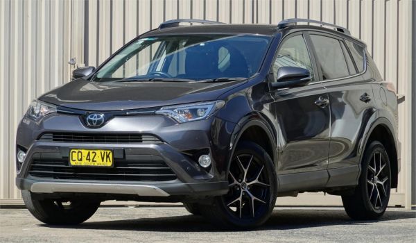 2018 TOYOTA RAV4 4D WAGON ZSA42R MY18 GXL (2WD) image