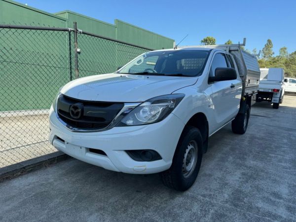 2017 Mazda BT-50 UR0YG1 XT Freestyle 4x2 Hi-Rider White 6 Speed Sports Automatic Cab Chassis image