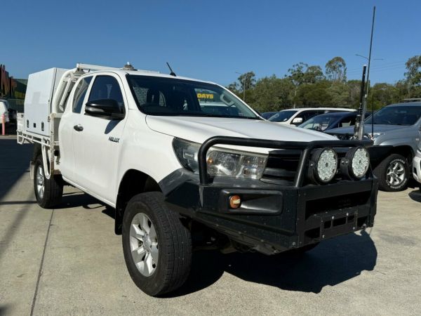 2015 Toyota Hilux GUN125R Workmate Extra Cab White 6 Speed Manual Cab Chassis image