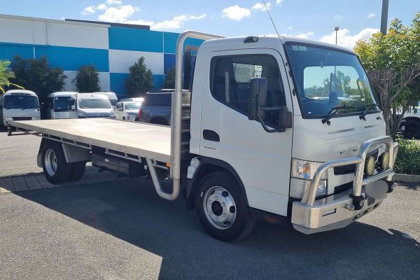 2021 Fuso Canter 815 4x2 LWB image
