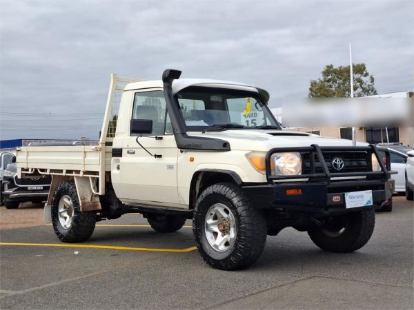 2010 Toyota Landcruiser Cab Chassis VDJ79R MY10 Workmate image