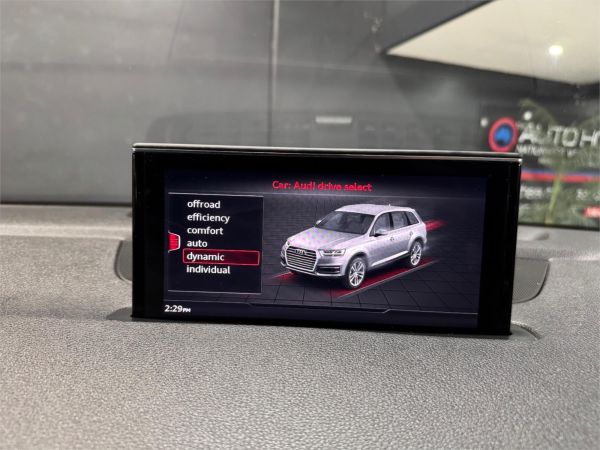 2019 Audi Q7 4M MY19 50 TDI Black Edition image