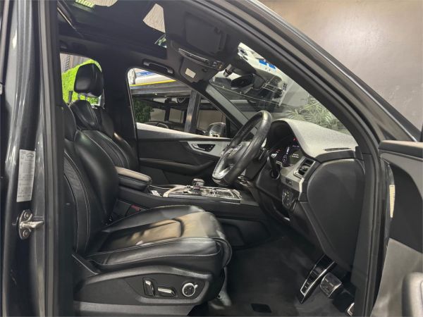 2019 Audi Q7 4M MY19 50 TDI Black Edition image