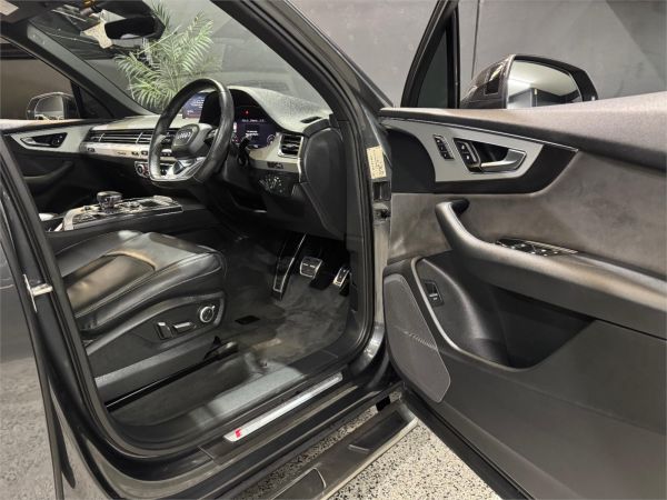 2019 Audi Q7 4M MY19 50 TDI Black Edition image