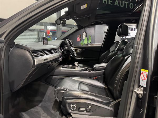 2019 Audi Q7 4M MY19 50 TDI Black Edition image