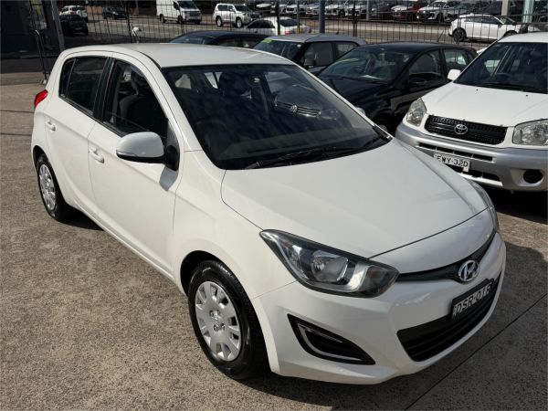 2014 HYUNDAI i20 5D HATCHBACK PB MY14 ACTIVE image