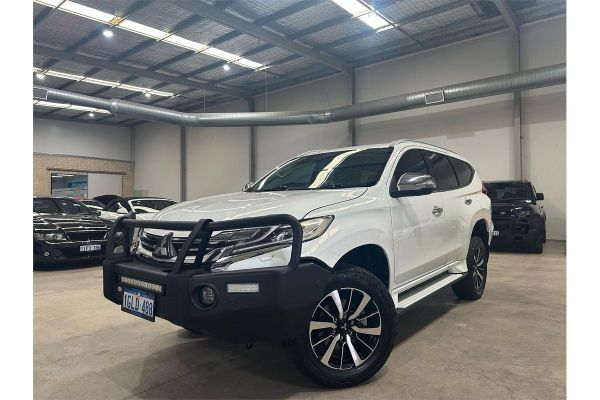 2016 Mitsubishi Pajero Sport Exceed QE image