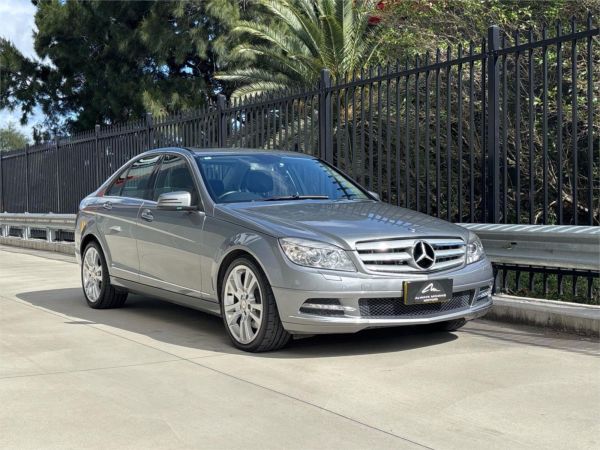 2010 MERCEDES-BENZ C350 4D SEDAN W204 MY10 CDI AVANTGARDE image