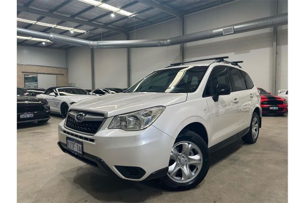 2014 Subaru Forester 2.5i S4 image
