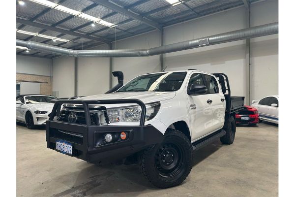 2020 Toyota Hilux SR GUN126R 4X4 image